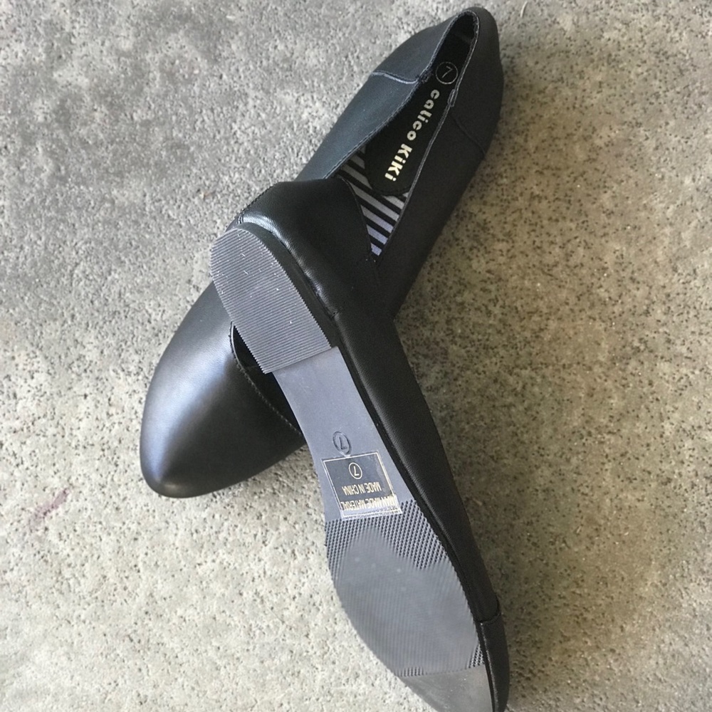 1 LEFT! Calico Black Comfortable Basic Black Flat - Picture 7 of 8
